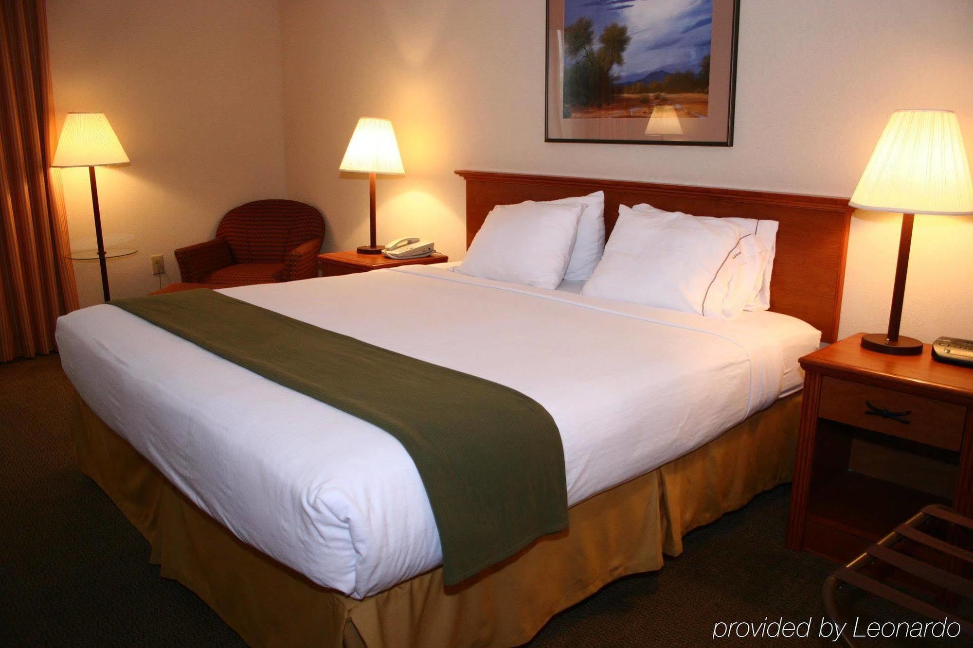 Holiday Inn Express Peoria North - Glendale By Ihg Eksteriør bilde